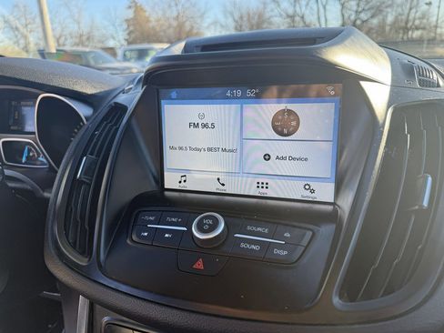 Used 2017 Ford Escape SE w/ Equipment Group 201A image 13