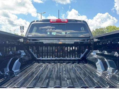 New 2026 GMC Canyon Elevation AWD/4WD image 12