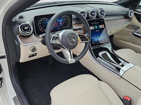Used 2025 Mercedes-Benz C 300 Sedan image 9