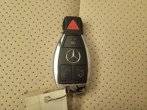 Used 2018 Mercedes-Benz C 300 4MATIC Sedan image 32