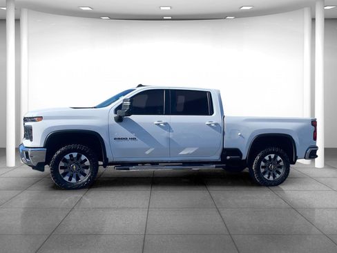 Used 2024 Chevrolet Silverado 2500 LT w/ All Star Edition image 4