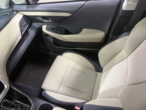 Certified 2025 Subaru Outback Premium image 11