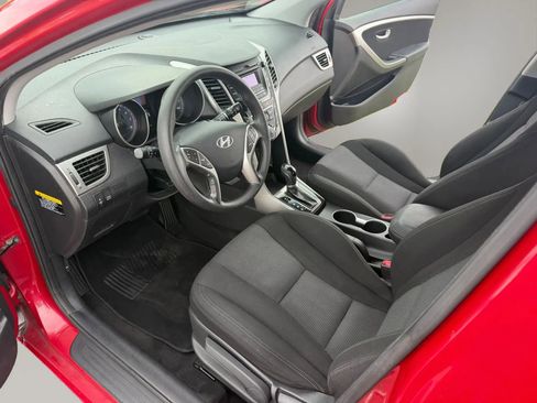Used 2014 Hyundai Elantra GT FWD image 11
