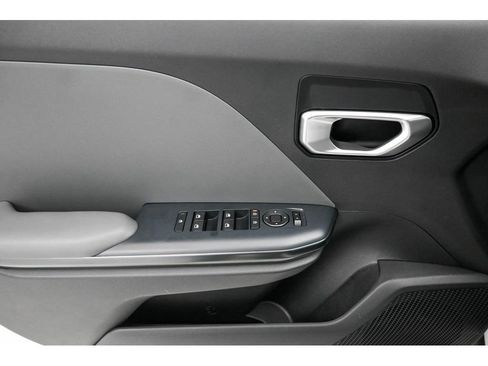 New 2025 Kia K4 image 13