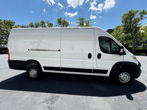 Used 2023 RAM ProMaster 3500 w/ Driver Convenience Group image 6