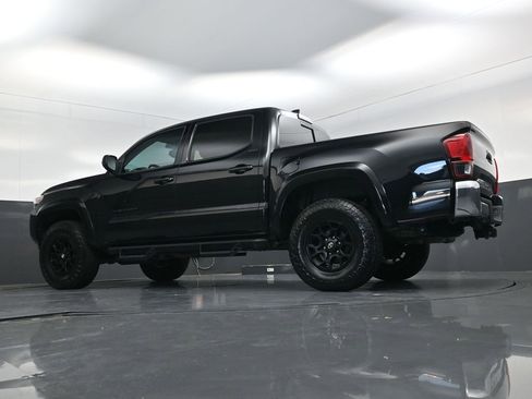 Used 2021 Toyota Tacoma SR5 image 15