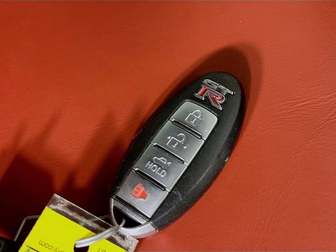 Used 2024 Nissan GT-R Premium w/ Premium Interior Package AWD/4WD image 40