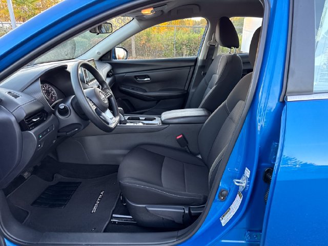 Used 2025 Nissan Sentra SV FWD image 15