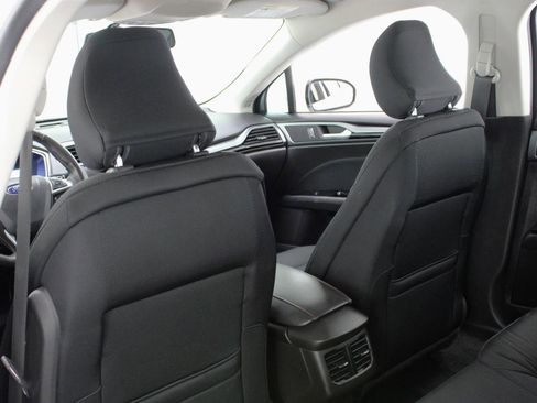 Used 2016 Ford Fusion SE image 35