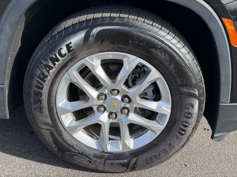 Used 2023 Chevrolet Traverse LS w/ Safety Package AWD/4WD image 43
