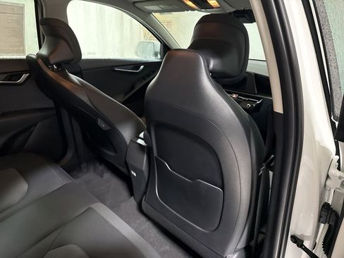 New 2025 Kia Niro LX image 11