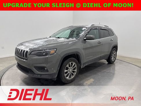 Used 2019 Jeep Cherokee Latitude Plus w/ Cold Weather Group image 3