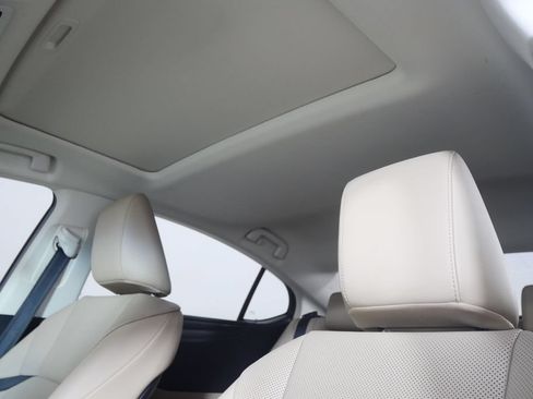 Used 2019 Lexus ES 350 w/ Accessory Package 2 FWD image 11
