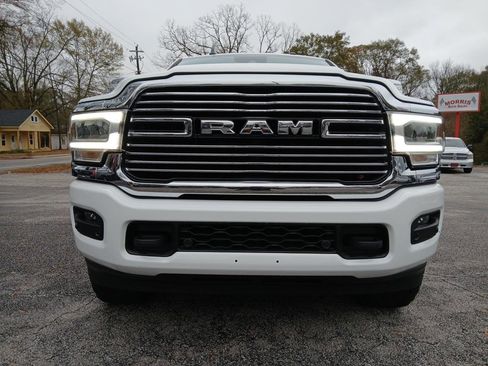 Used 2024 RAM 2500 Laramie w/ Safety Group AWD/4WD image 3