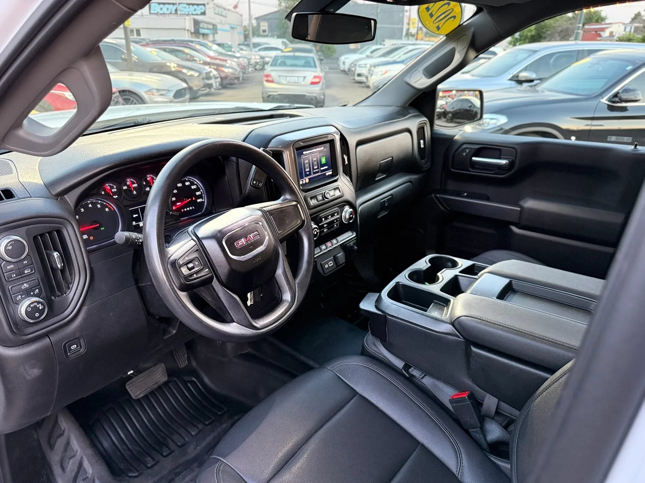 Used 2022 GMC Sierra 1500 Pro w/ Sierra Value Package AWD/4WD image 11