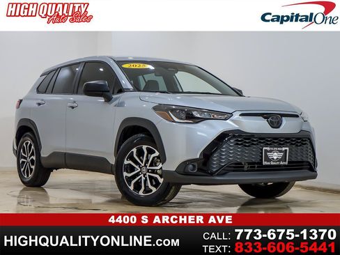 Used 2025 Toyota Corolla Cross AWD Hybrid image 1