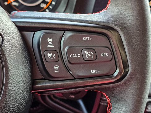 Used 2024 Jeep Wrangler Unlimited Rubicon AWD/4WD image 26