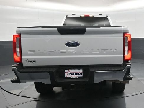 Used 2024 Ford F250 XLT w/ FX4 Off-Road Package AWD/4WD image 22