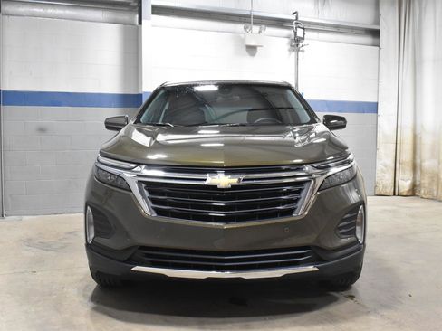Used 2024 Chevrolet Equinox LT w/ LPO, Floor Liner Package FWD image 32