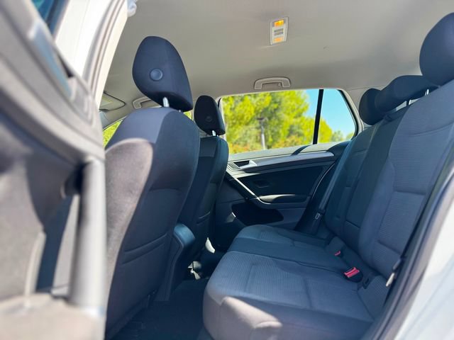 Used 2019 Volkswagen Golf S FWD image 28