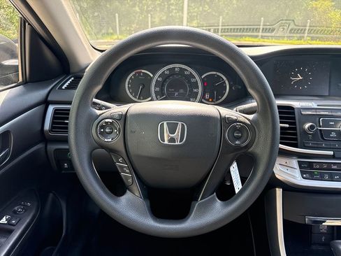 Used 2013 Honda Accord LX image 20
