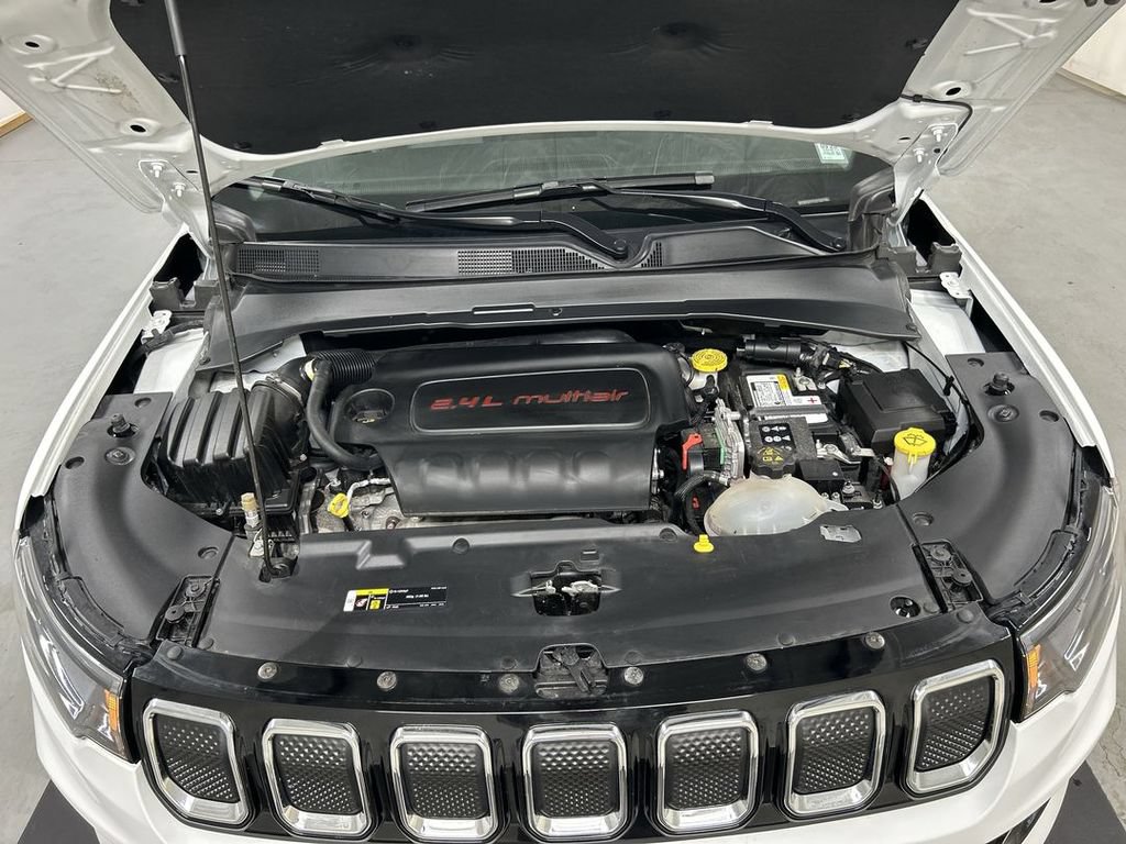 Used 2022 Jeep Compass Limited AWD/4WD image 23