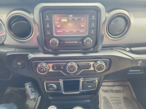 Used 2021 Jeep Wrangler Unlimited Sport image 14