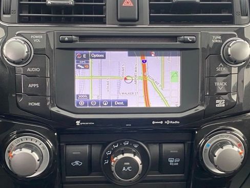 Used 2018 Toyota 4Runner TRD Off-Road Premium AWD/4WD image 15