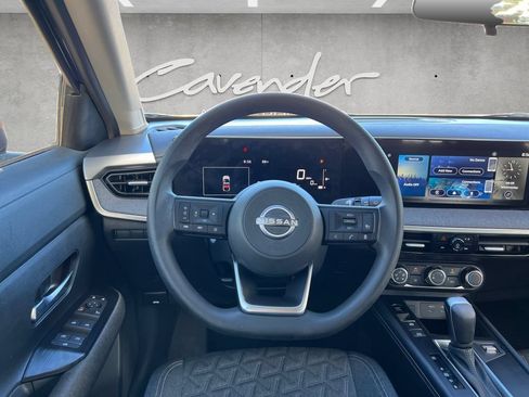Certified 2025 Nissan Kicks SV w/ Illumination Package AWD/4WD image 21
