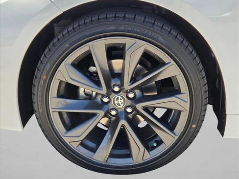 Certified 2024 Toyota Corolla SE w/ SE Premium Package FWD image 23