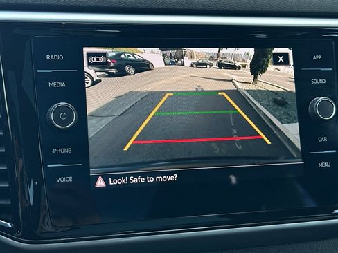 Used 2023 Volkswagen Atlas Cross Sport SE w/ Panoramic Sunroof Package image 19