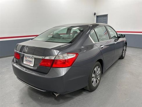 Used 2013 Honda Accord LX image 2