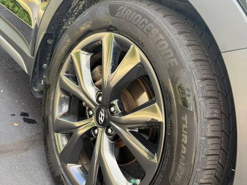 Used 2017 Hyundai Santa Fe Sport AWD/4WD image 16