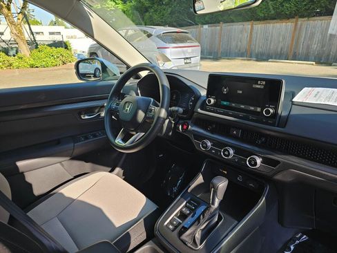 Certified 2025 Honda CR-V LX image 10