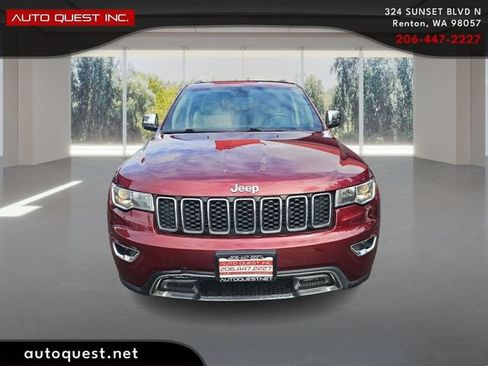 Used 2018 Jeep Grand Cherokee Limited AWD/4WD image 2