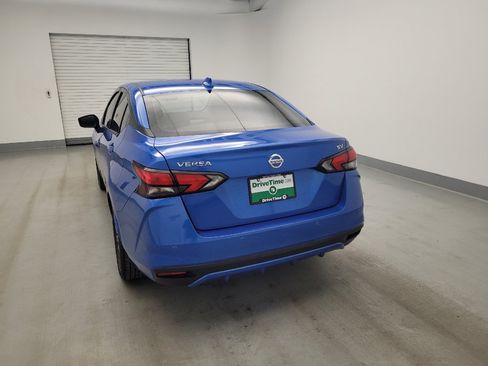Used 2021 Nissan Versa SV FWD image 6