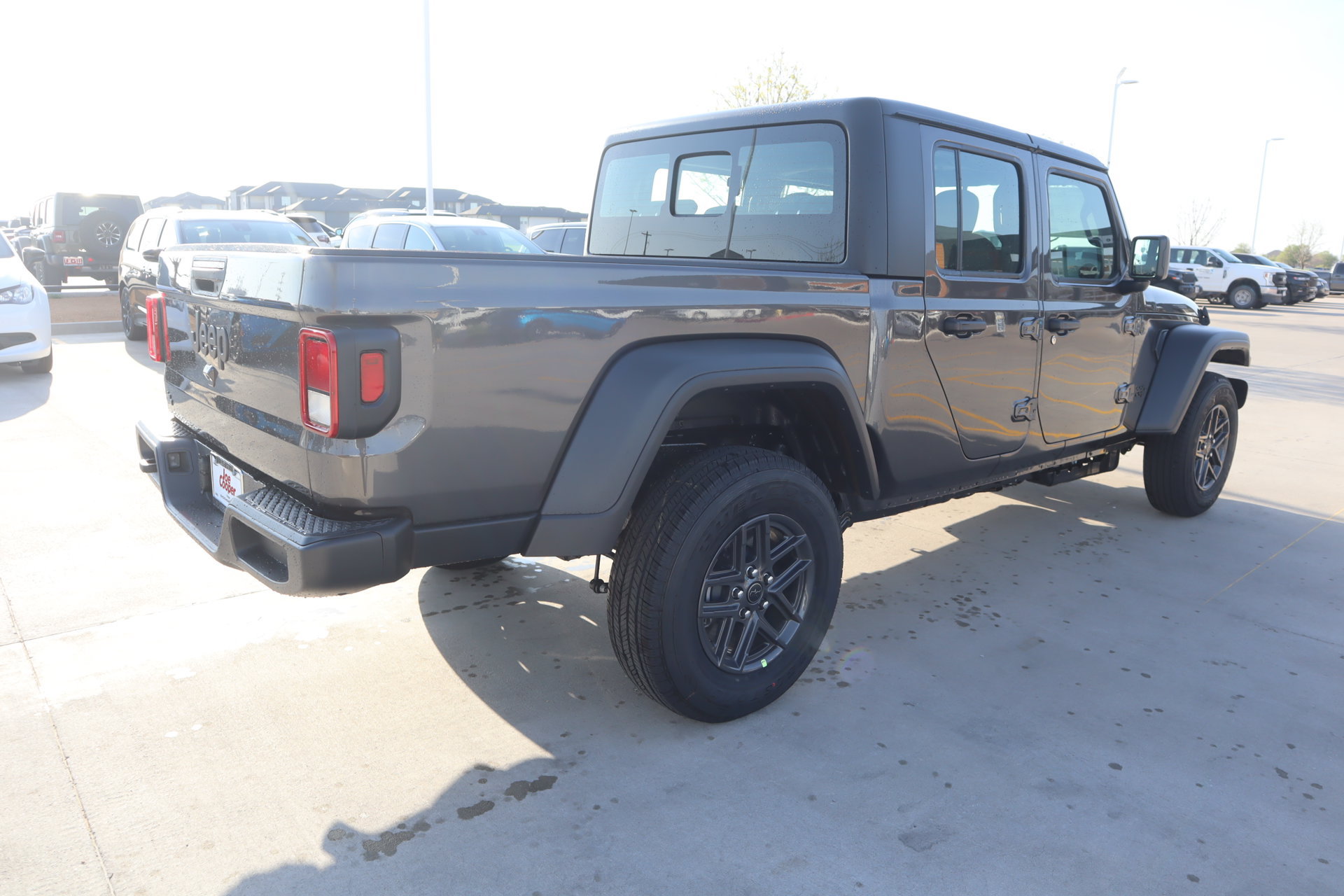 New 2026 Jeep Gladiator Sport AWD/4WD image 19