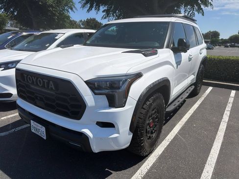 Used 2026 Toyota Sequoia TRD Pro w/ Tow Technology Package AWD/4WD image 4