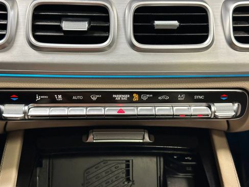 Used 2023 Mercedes-Benz GLE 350 GLE 350 4MATIC Sport Utility 4 w/ Premium Package image 45