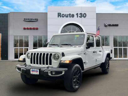 Used 2023 Jeep Gladiator Sport