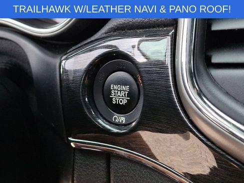 Used 2017 Jeep Grand Cherokee Trailhawk w/ Trailhawk Luxury Group AWD/4WD image 25