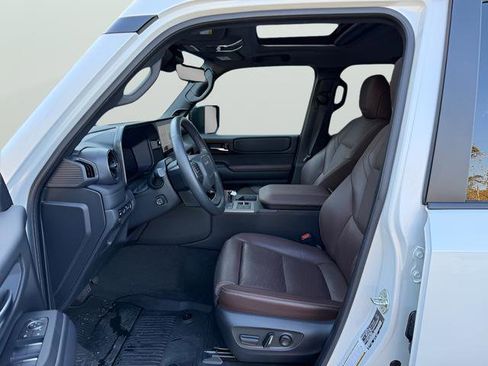 Used 2024 Toyota Land Cruiser image 16