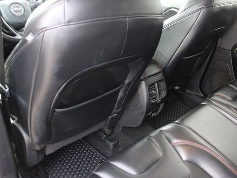 Certified 2021 Jeep Cherokee Trailhawk w/ Comfort/Convenience Group image 46