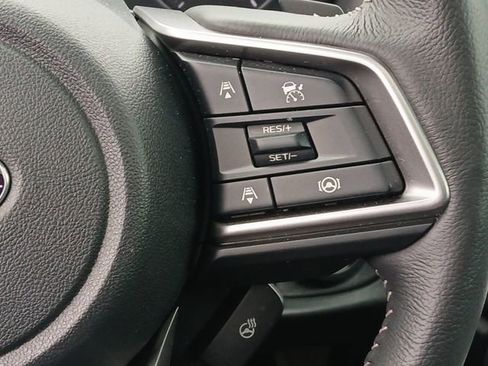 Used 2025 Subaru Outback Limited AWD/4WD image 11