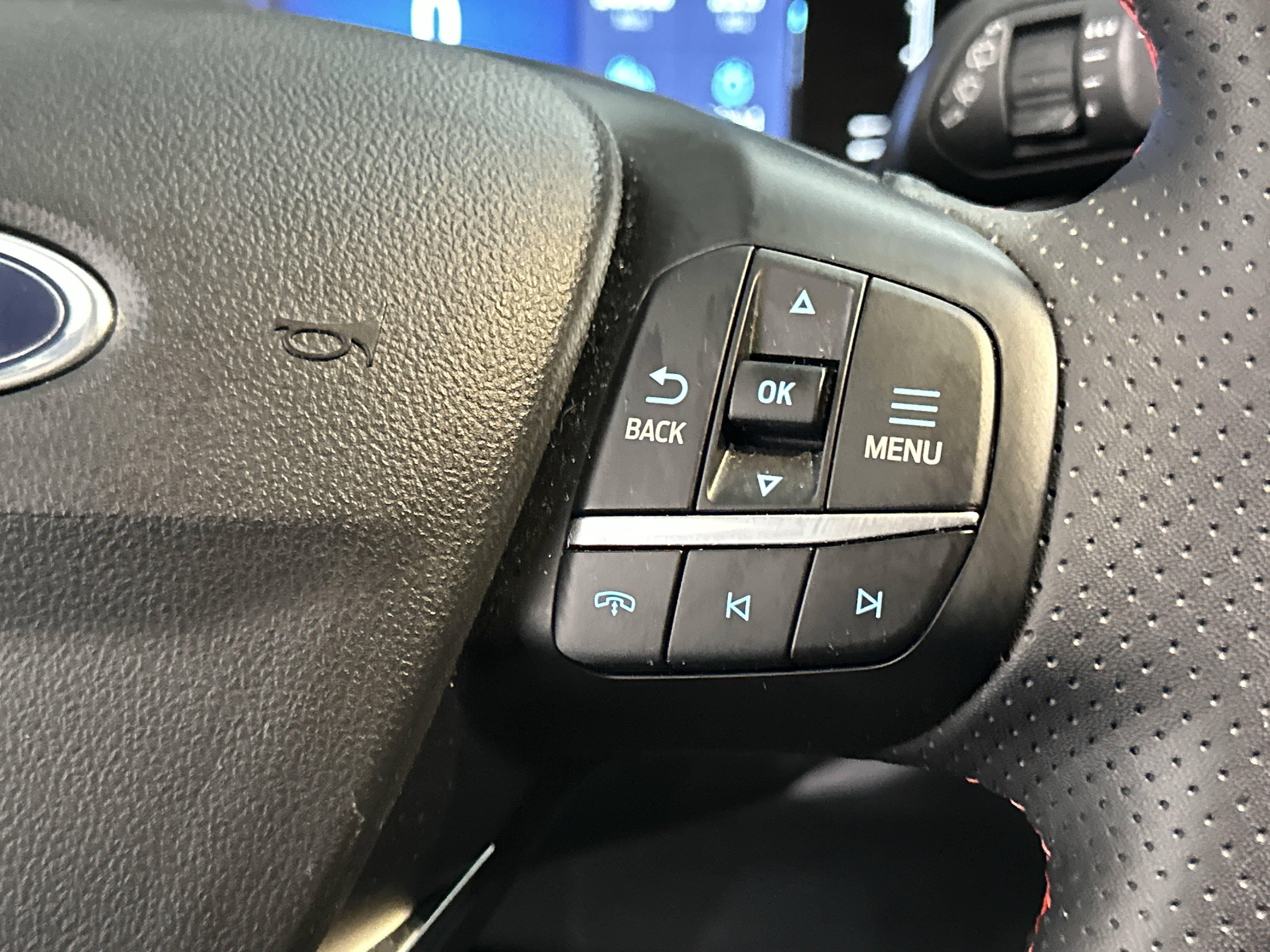 Used 2023 Ford Escape ST-Line w/ Tech Pack #1 AWD/4WD image 26