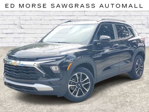 Certified 2024 Chevrolet TrailBlazer LT w/ LT Cold Weather Package FWD image 1