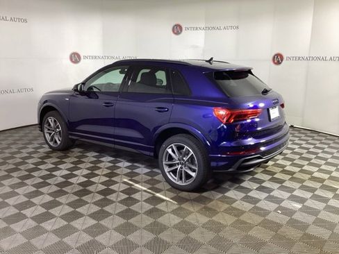 Certified 2025 Audi Q3 2.0T Premium w/ Convenience Package image 7