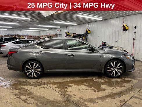 Used 2020 Nissan Altima 2.0 SR image 7