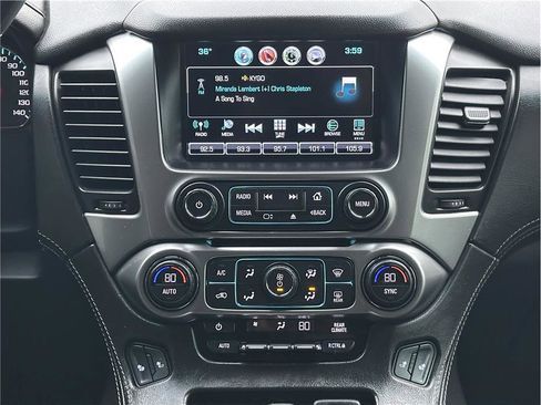 Used 2018 Chevrolet Tahoe LT image 21