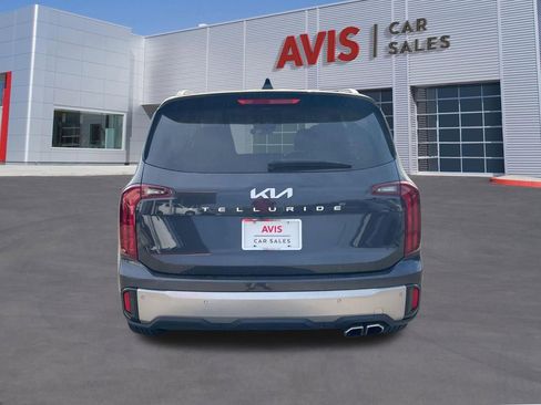 Used 2025 Kia Telluride S FWD image 7